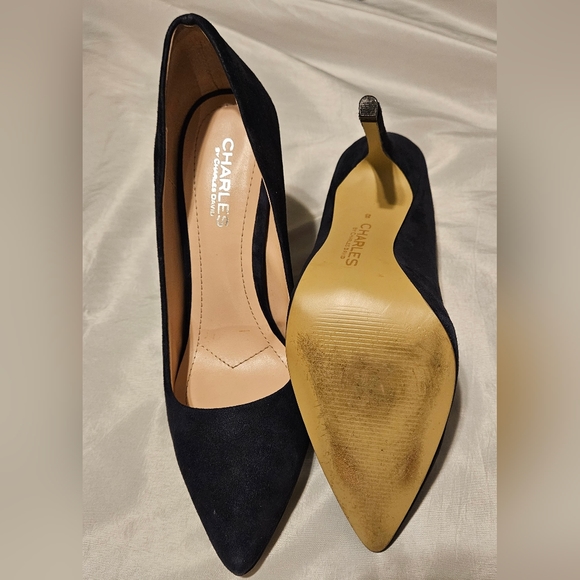 Charles by Charles David - Picture 4 of 7